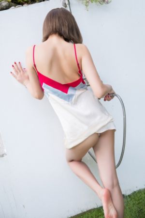 天降女子从二楼掉下来_1080P免费播放