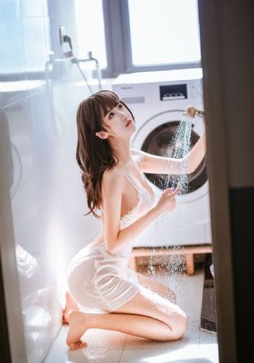 日日摸天天爽天天爽电影_国产在线观看