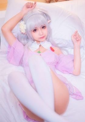 苏家有女1v5苏桐_云播放粤语日本成人在线